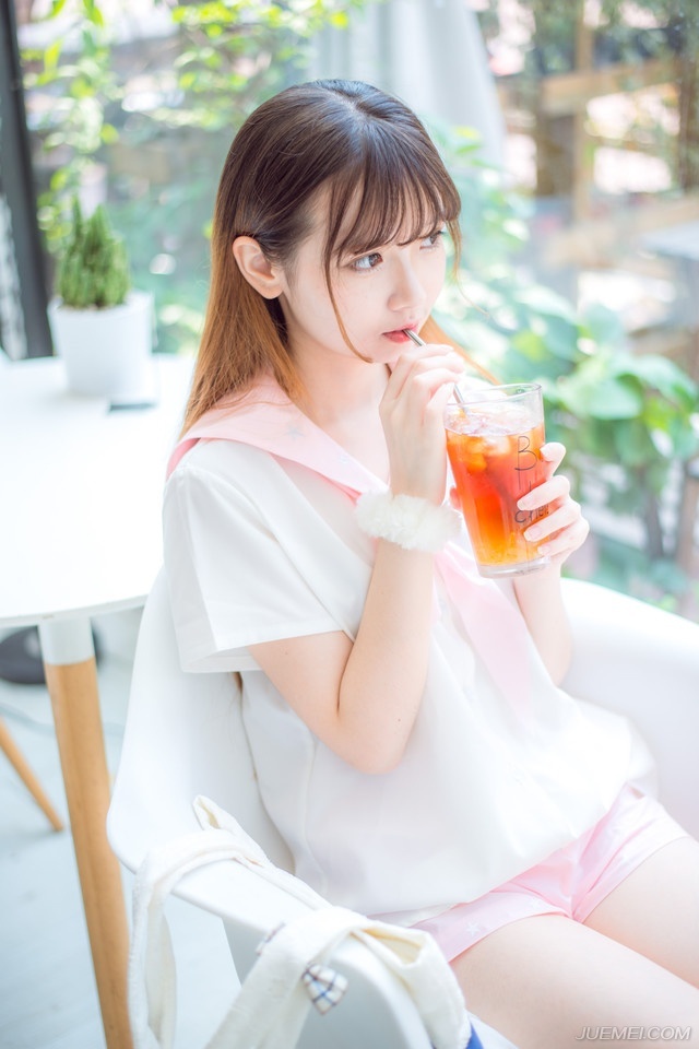 我们的友谊，会比新闻联播还要长久。
